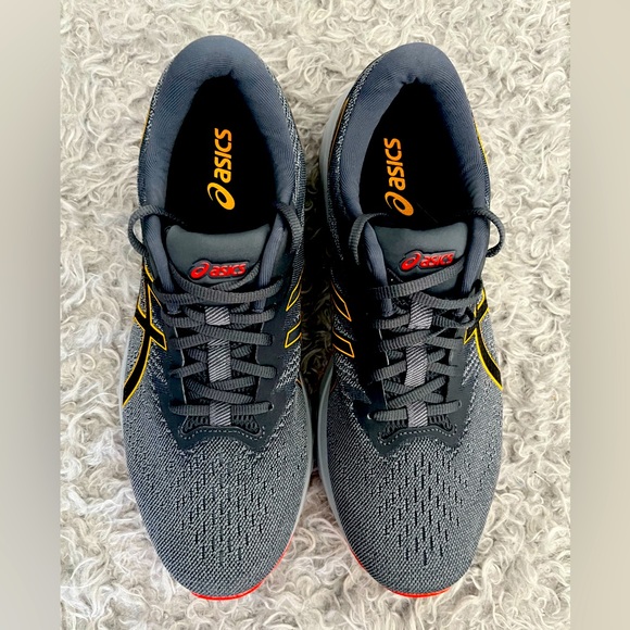 ASICS GT-1000 Size 12.5 Like New! - Picture 3 of 10